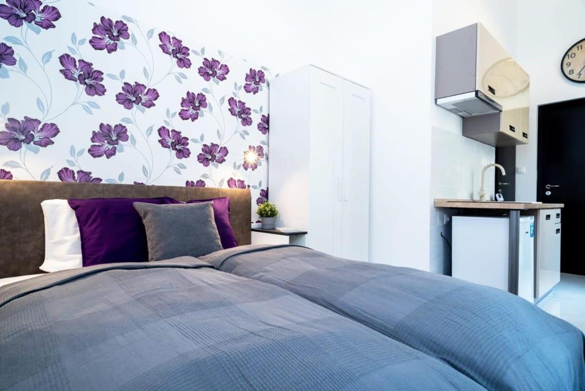Modern Intimate Studio In The Center Будапеща Екстериор снимка